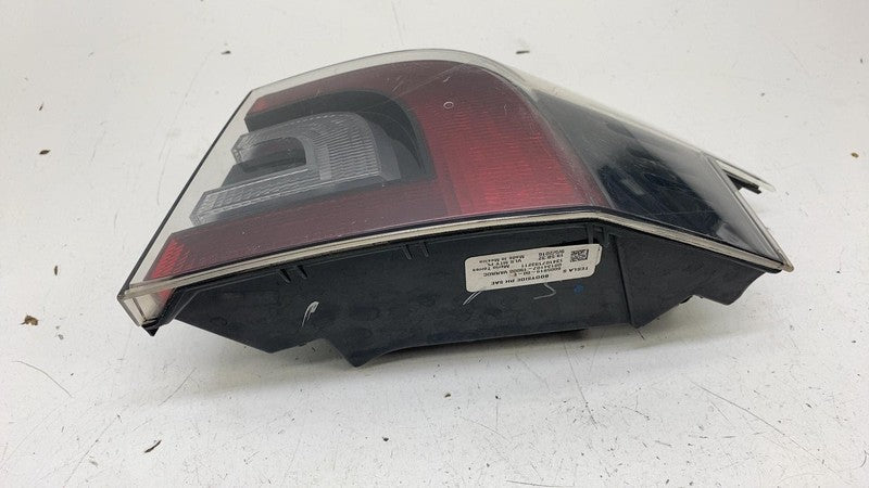 ⭕ 2012-2022 Tesla Model S Rear Taillight LED Outer Tail Lamp Right 600