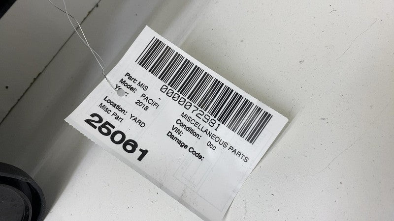 5RH97DX9AH ⭕2017-2024 Chrysler Pacifica Rear 2nd Row Load Floor Tray Cover Panel 5RH97DX9AH