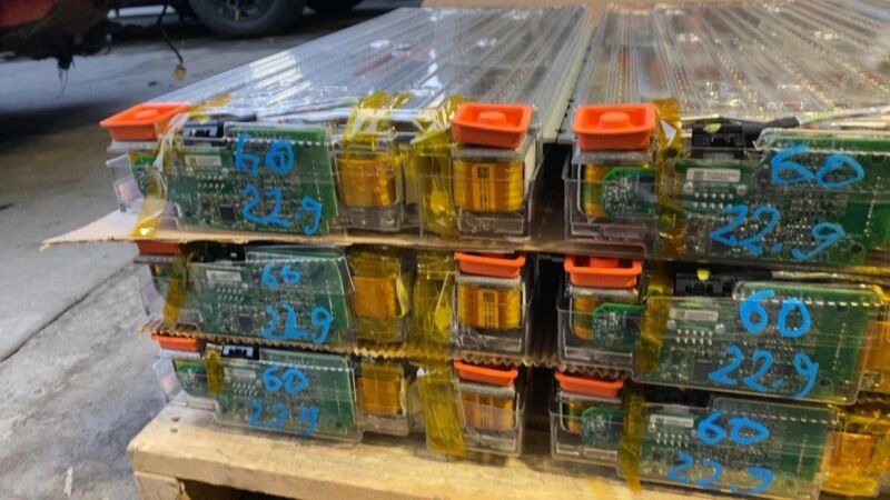 1028691 20 B 2012-2015 Tesla Model S MS Battery Module Pack (14p) 60kWh (Read Description)
