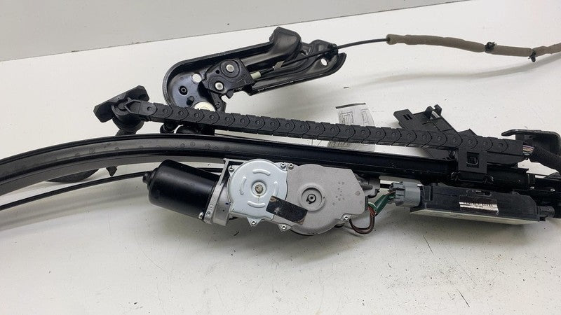 68369596AA ⭕ 17-25 Pacifica Rear Left Door Lower Roller Track w/ Motor & Module 68369596AA