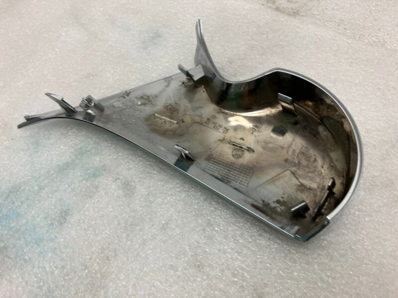 E11 048799 2017-2020 Tesla Model 3 Front Left Exterior Mirror Lower Mounting Cover Chrome