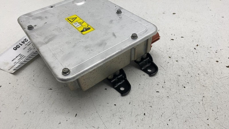 102884301A ⭕ 12-15 Tesla Model S Front High Voltage Junction Box Distribution 1028843-01-A