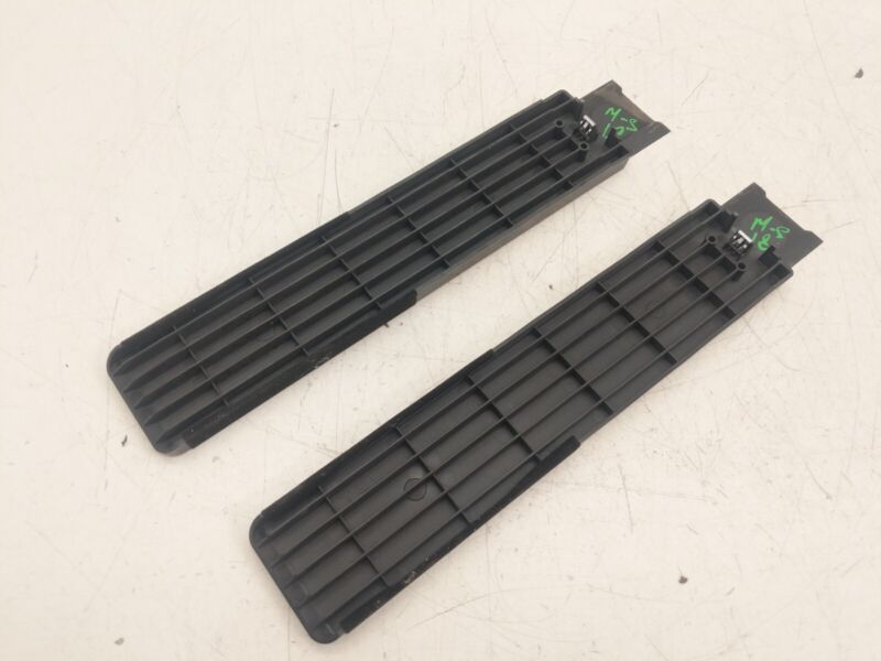 1121022 00 C ⭕16-22 Model X Left/Right 2nd Row Floor Plate Carpet Bracket Holder 1121022-00-C