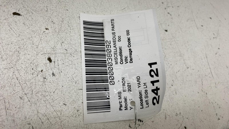 4KE853818 ⭕ 2019-2023 Audi e-Tron Rear Quarter Wheel Arch Flare Molding Right 4KE853818