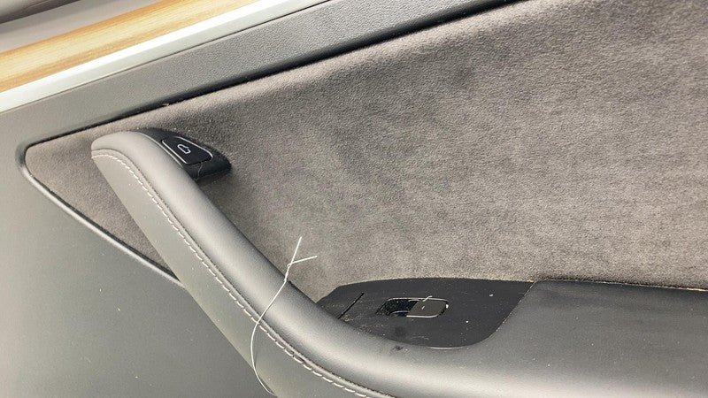 199729500C ⭕ 2020-2024 Tesla Model Y Front Door Panel Trim Card Cover Right RH 1997295-00-C