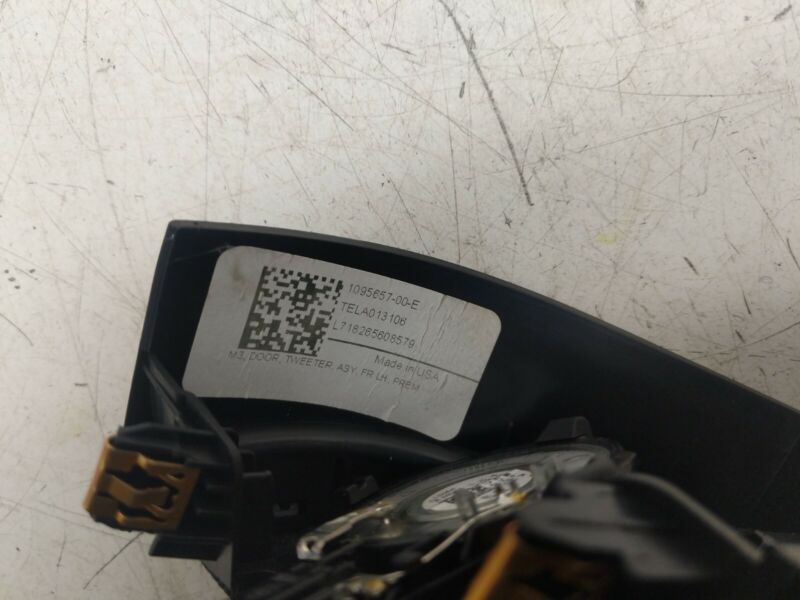 1095657 00 E ⭕17-22 Tesla Model 3 Front Driver Side Door Tweeter Speaker Left LH 1095657-00-E