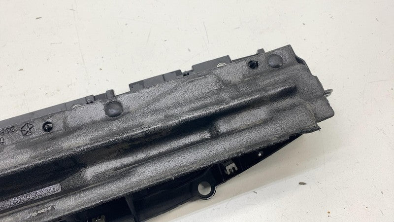 ⭕ 17-24 Chrysler Pacifica Radiator Core Support Bracket Upper Closure