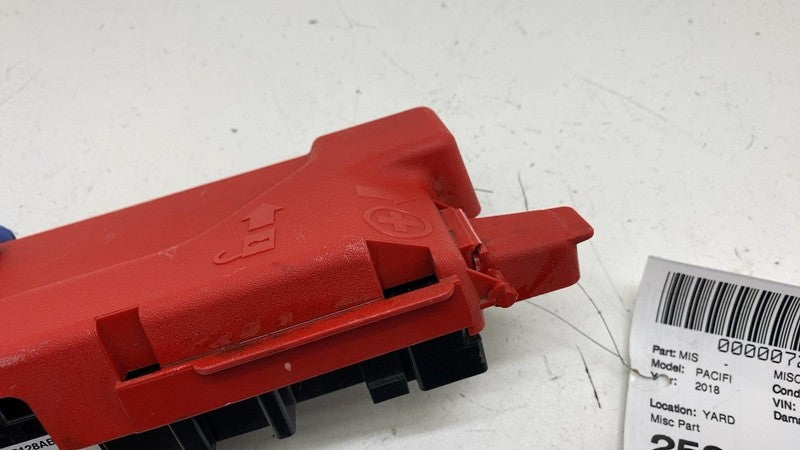 68260128AB ⭕ 2017-2024 Chrysler Pacifica Engine Compartment Fuse Relay Block Box 68260128AB