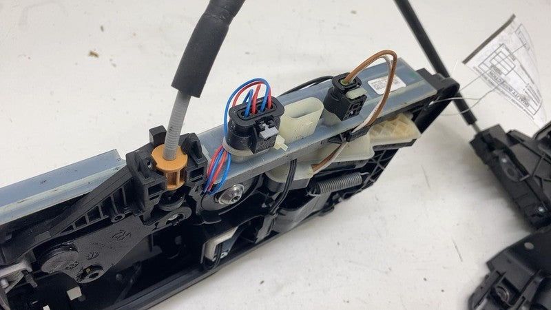 A09976092039799 ⭕ 2022 EQS 450+ V297 Rear Right Exterior Door Handle Outer White A09976092039799