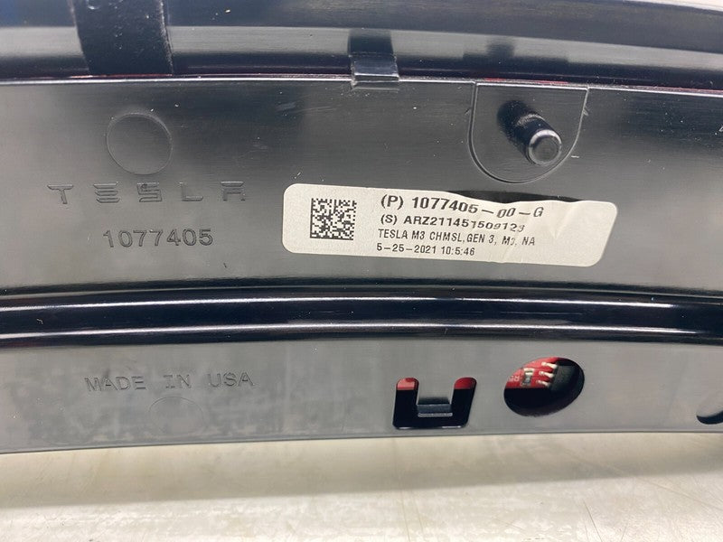 1077405 00 G ⭕ 17-23 Model 3 Rear Package Tray Lamp Inner 3rd Brake Stop Light 1077405-00-G