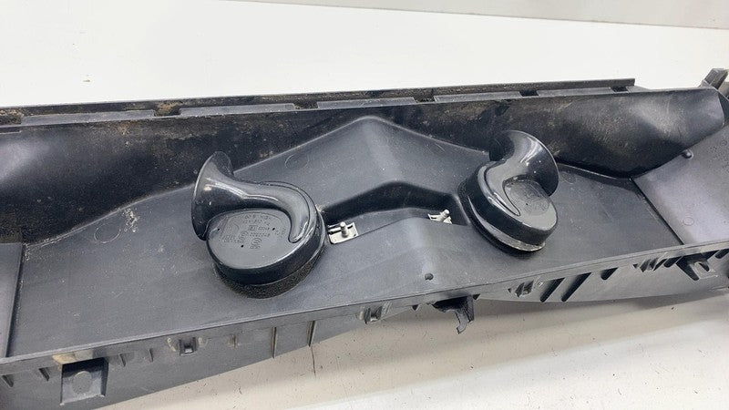 100725800D ⭕12-20 Tesla Model S Radiator Shutter Air Duct Center Intake Grille 1058073-00-B