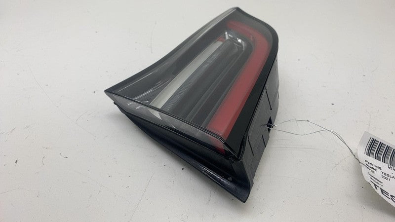 150208900B ⭕ 2020-2024 Model Y Rear Right Inner Taillight LED Tail Lamp 4-Pin 1502089-00-B