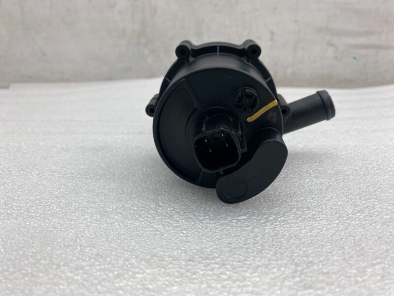 103732700F 2016-2020 Tesla Model S X Cooling System Auxiliary Water Coolant Pump FWD Assy