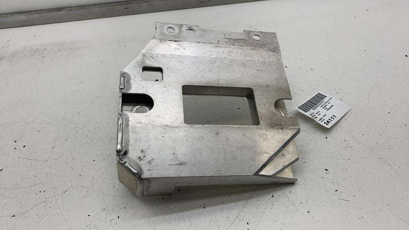 ⭕ 2014-2021 BMW i3 Front Right Passenger Side Fender Holder Support Bracket Assy