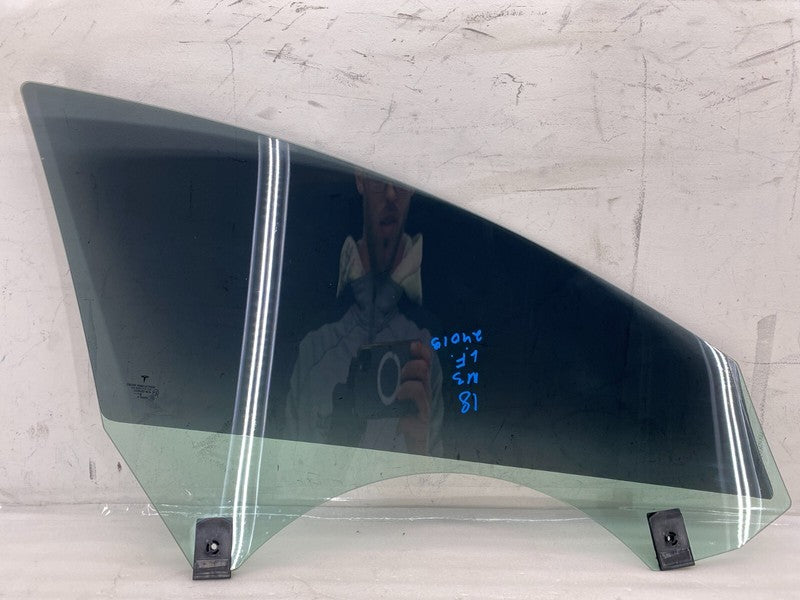 43R-004530 ⭕ 17-19 Tesla Model 3 Front Driver Side Door Window Glass Left LH (Single Pane)