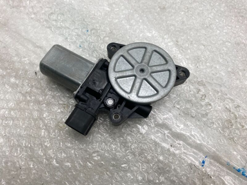 Does Not Apply 2012-2015 Tesla Model S MS Passenger Side Panoramic Sunroof Motor Right RH Assy