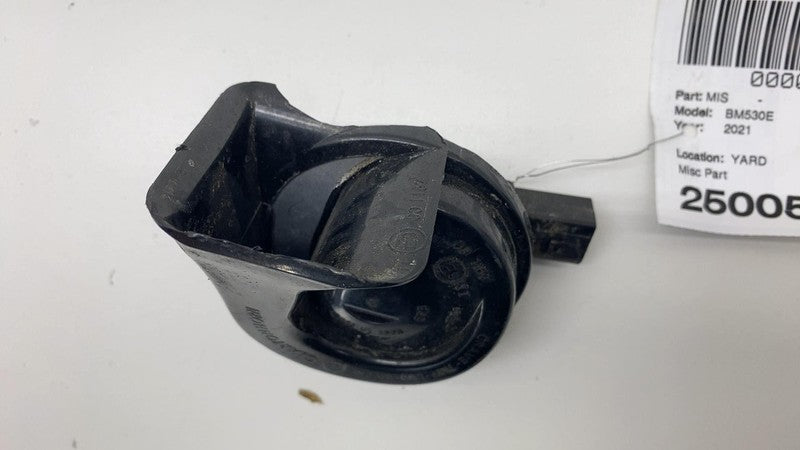 2021 BMW 530e G30 Clarton Low Pitch Tone Horn 12V 420 Hertz 7342946-06