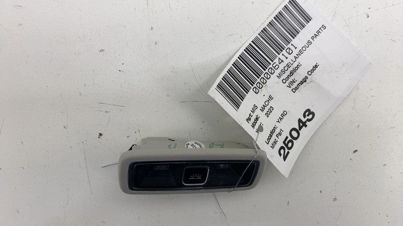 LB5A13K767AD31Y1 ⭕ 21-24 Mustang Mach-E Roof Overhead Dome Light Reading Lamp LB5A-13K767-AD31Y1