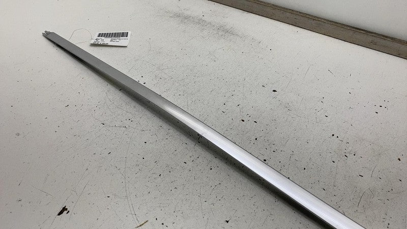 2022 2023 2024 Rivian R1S Rear Passenger Right Upper Roof Molding Trim