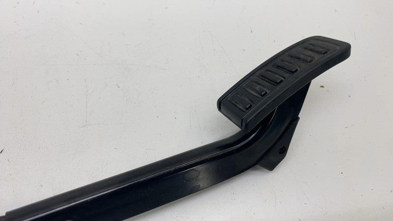 PT00001438F ⭕ 2025 Rivian R1S Accelerator Gas Foot Pedal Throttle w/ Bracket PT00001438-F