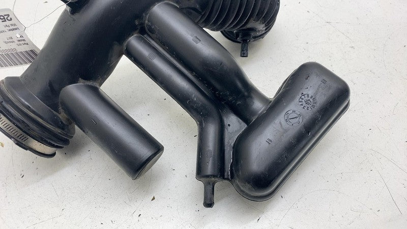 04627065AD ⭕ 2012-2018 Jeep Wrangler Air Cleaner Intake Hose Duct Assembly OEM 04627065AD