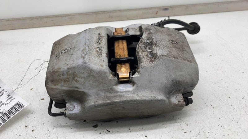 2018 2019 2020 BMW 530E Front Right Caliper + Brake Hose Line w/o Spor