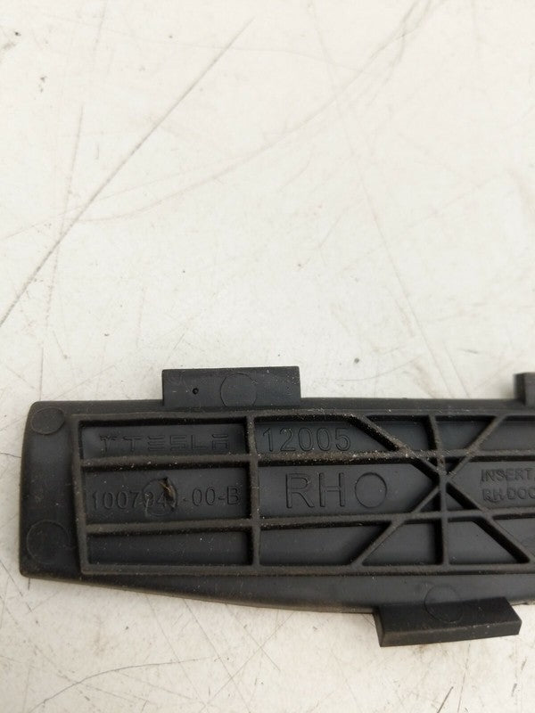 1007941 00 B ⭕2012-2020 Tesla Model S Front Right Door Trim Pull Cup Insert Trim 1007941-00-B