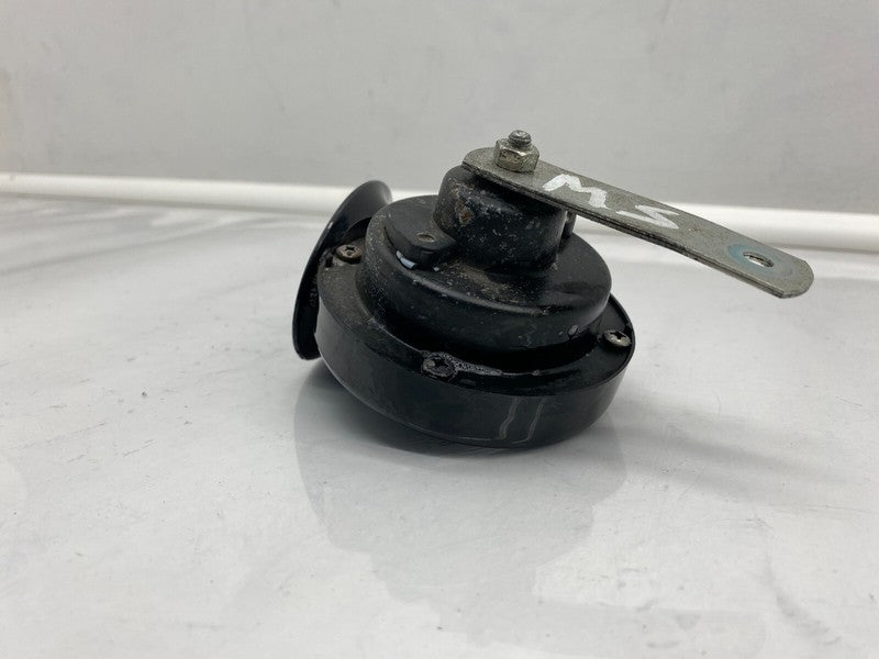 E1 0020046 ⭕ 2012-2020 Tesla Model S MS Seger Low Pitch Tone Horn 12V 410 Hertz w/ Bracket