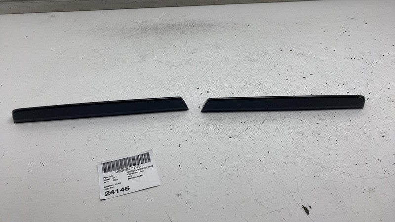PT00012533E ⭕️ 22-24 Rivian R1T Rear Left & Right C-Pillar Outer Trim PT00012533 / PT0001253