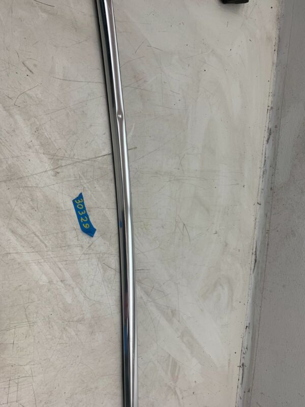 1080684-00-E ⭕ 2017-2022 Tesla Model 3 Front Right Door Window Chrome Strip Trim 1080684-00-E