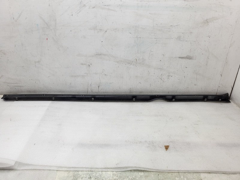 101221700F ⭕12-23 Tesla Model S Passenger Side Skirt Molding Scuff Plate Right 1012217-00-F