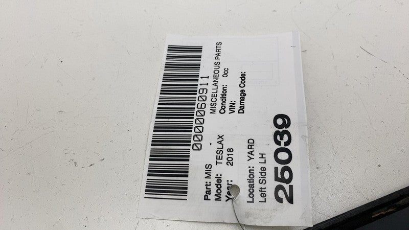 108488100C ⭕ 2016-2020 Tesla Model X Rear Right Door Cladding Molding Trim RH 1097664-00-B