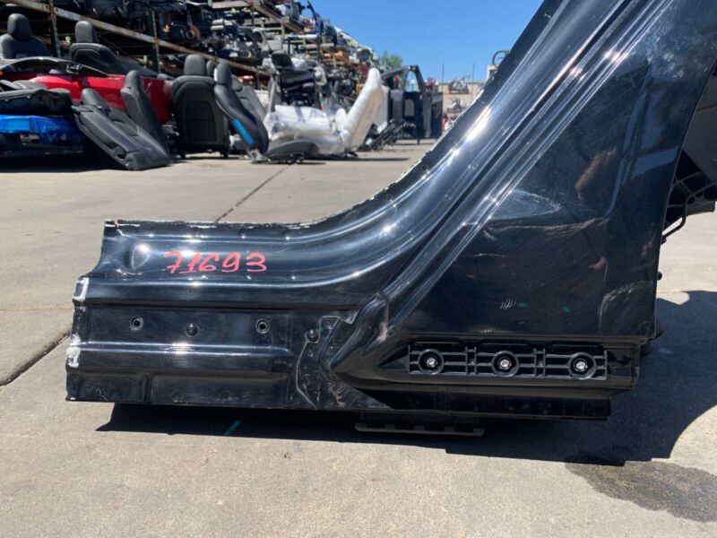 ⭕ 2016-2020 Tesla Model S Rear Lower Left Outer C-Pillar Structural Frame Cutout