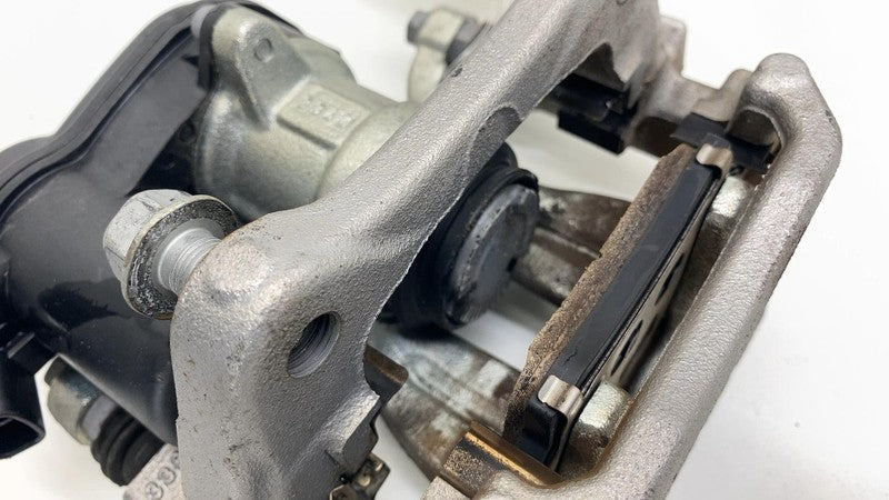⭕ 2019-2022 Toyota C-HR Rear Passenger Side Brake Caliper w/ Hose Line Right OEM