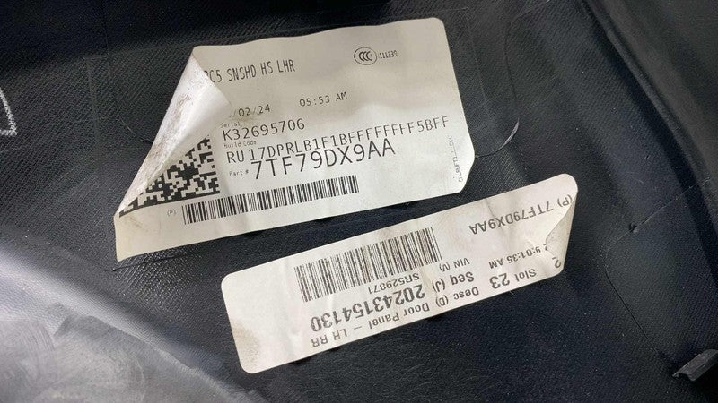 ⭕2017-2025 Chrysler Pacifica Rear Driver Side Sliding Door Panel Trim Cover Left