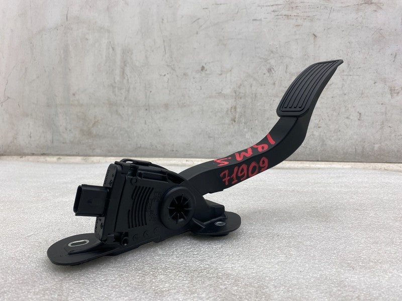 BE5C9F836AA ⭕ 2016-2020 Tesla Model X MX Accelerator Throttle Pedal Assembly BE5C 9F836-AA