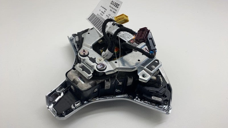 103677801B 2016-2020 Tesla Model X Steering Wheel Airbag Module w/ Retainer Plate Bracket