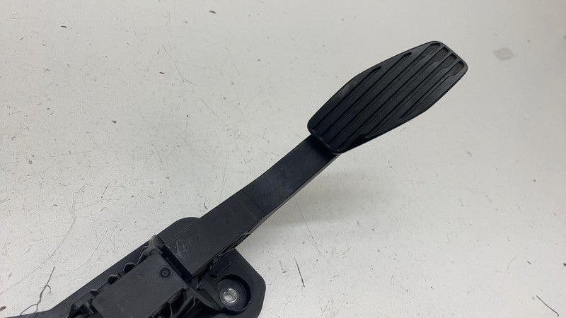 ⭕ 2019-2025 Chevrolet Silverado 1500 Front Accelerator Gas Pedal Senso