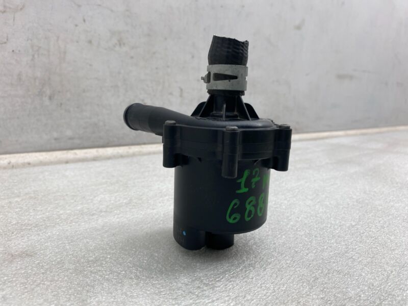 2016-2020 Tesla Model S X Cooling System Auxiliary Water Coolant Pump FWD Assy