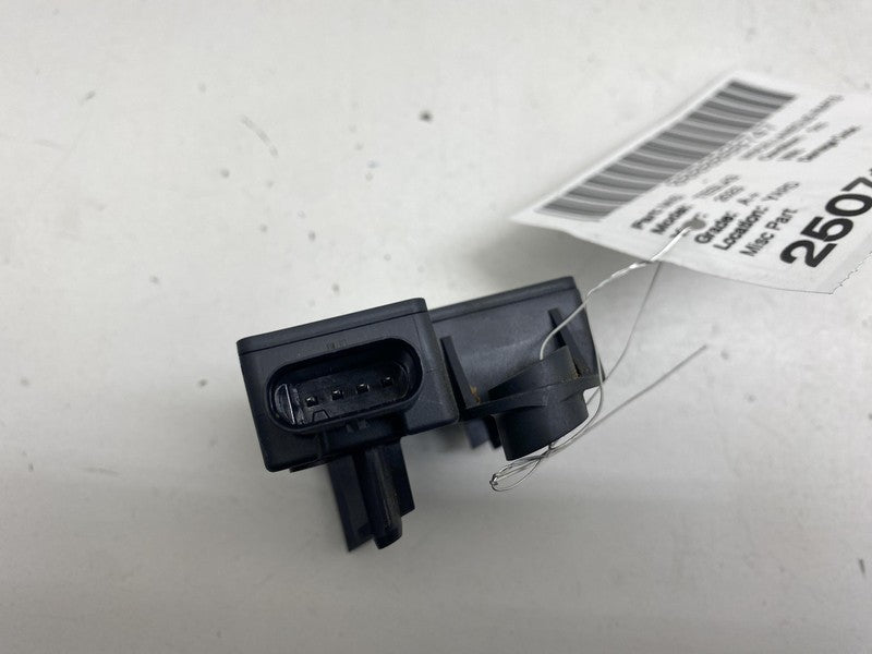 ⭕ 17-23 Tesla Model 3 Rear Bumper BCM Computer Body Control Module 109