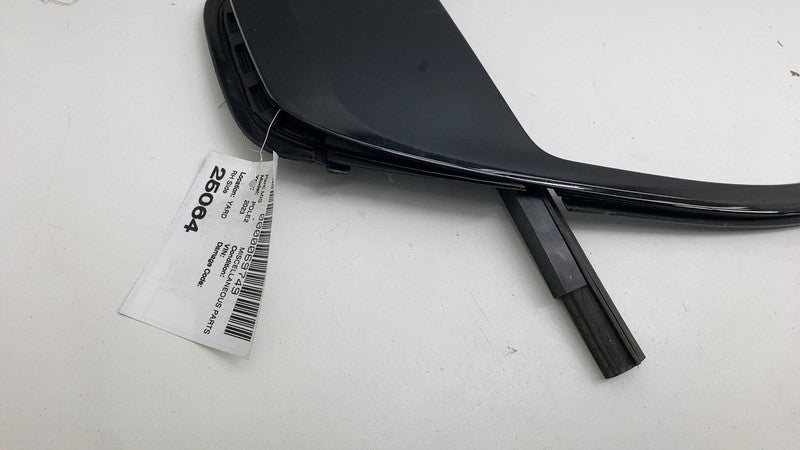 31689731 ⭕ 21-23 Polestar 2 Rear Right Door Window Weatherstrip w/ Trim Molding 31689731