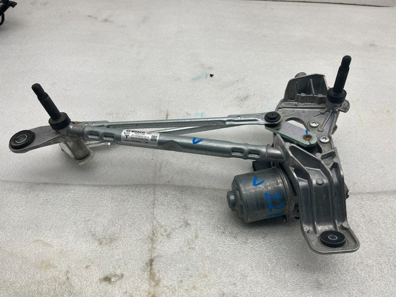 ⭕ 2020-2024 Model Y Front Windshield Wiper Linkage Module and Motor 16