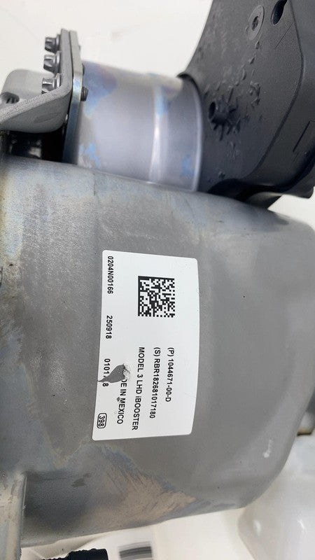 1044671 00 D ⭕ 2017-2023 Model 3 Power Brake iBooster Master Cylinder Reservoir 1044671-00-D