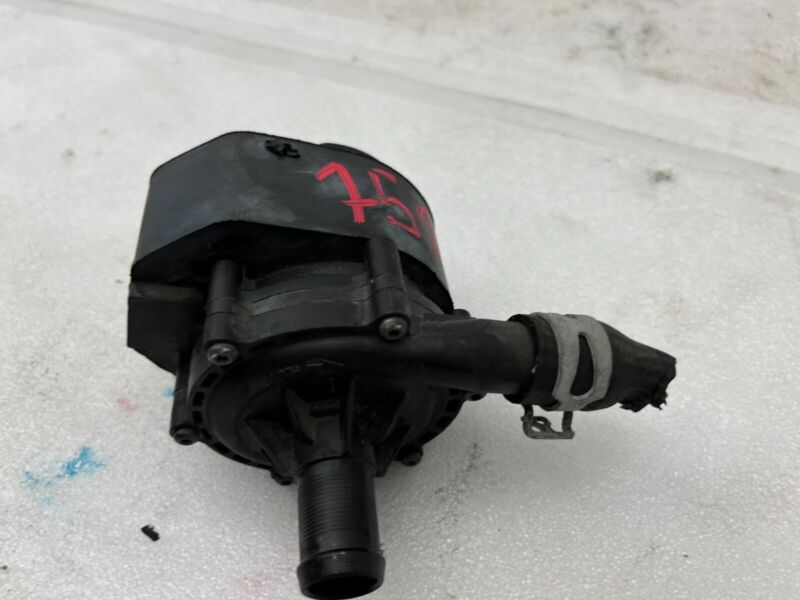 103732800D 2016-2020 Tesla Model X MX Cooling System Auxiliary Coolant Water Pump Assembly