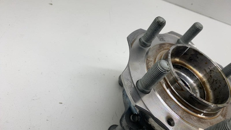 125017100D ⭕ 24-25 Cybertruck Front/Rear Driven Hub 6x139.7mm PCD-180mm Flange 1250171-00-D