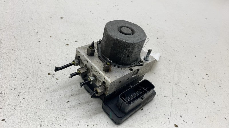 103779700B 2012-2015 Tesla Model S Anti-Lock ABS Brake Pump Hydraulic Control Unit Module