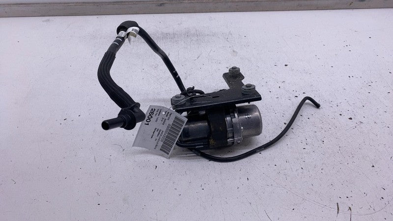 2019 BMW 530E G30 Hybrid Electric Brake Vacuum Pump Assembly 343368806