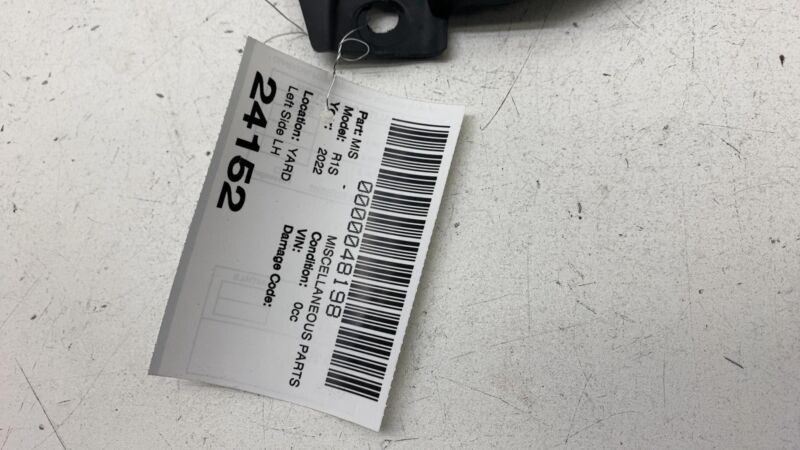 PT0045464 2022 2023 2024 Rivian R1S Rear Driver Side Tire Spat Trim Cover Left PT0045464