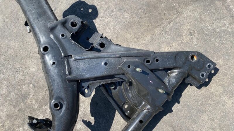 2020-2023 Tesla Model Y Front Suspension Subframe Structure Cradle Crossmember