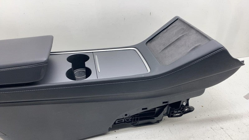 ⭕ 2021-2023 Tesla Model 3 M3 Front Floor Center Console Armrest & Carr